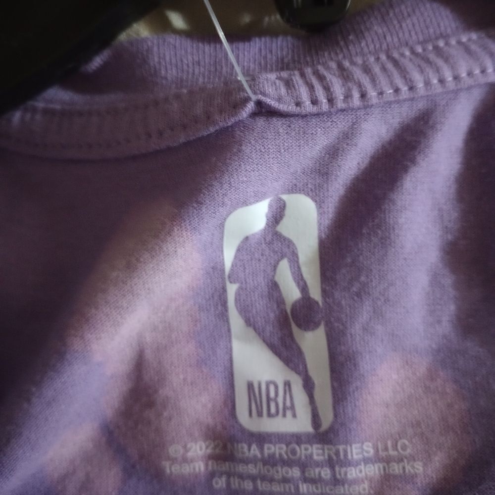 ⬇️⬇️⬇️NBA LA Lakers Bleached Crop T-shirt Top - Picture 6 of 6